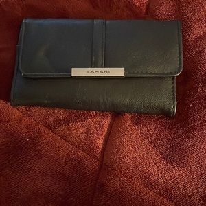 Tahari wallet good condition used